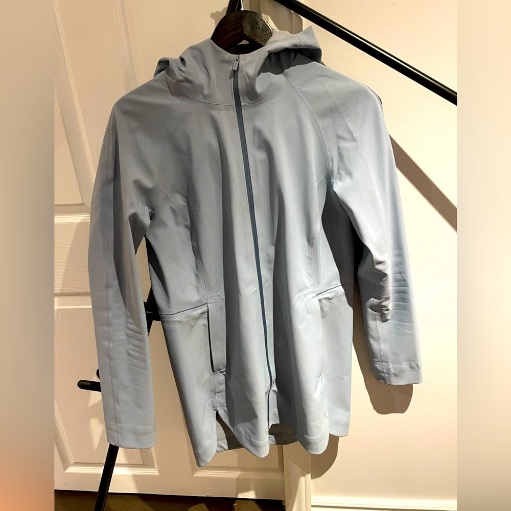 Lululemon - Size 6 - Pale Blue ‘Right as Rain’ Jacket - VGUC